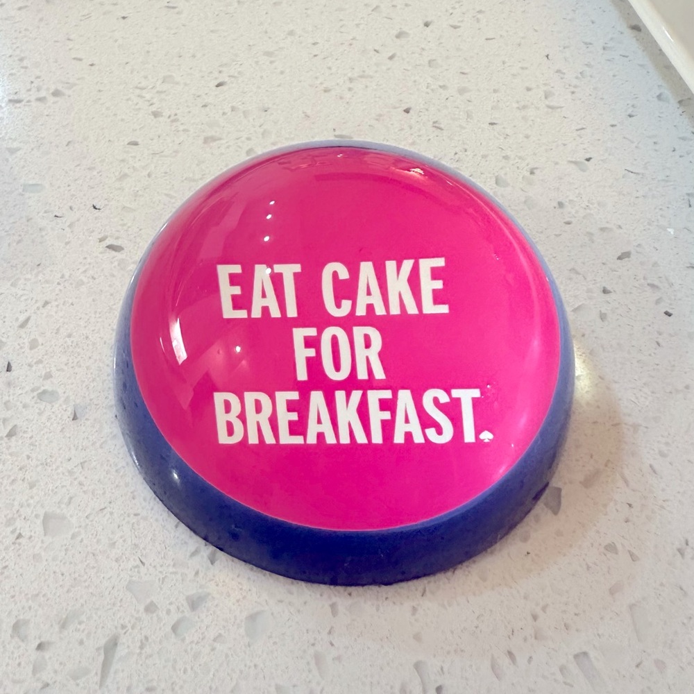 Kate Spade Lenox Paper Weight   EAT CAKE FOR BREAKFAST